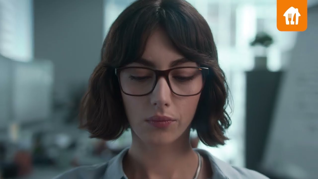 El hambre se transforma en una batalla épica entre estómago y cerebro gracias a Just Eat