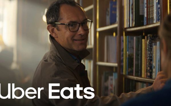 Jude Law se harta de ser un rompecorazones en este cómico spot de Uber Eats
